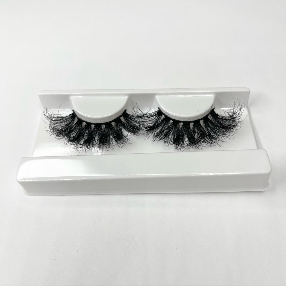 Nicki Lashes